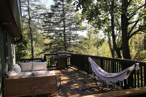 Larkspire I Sleepy Hollow Lake I Beach & Firepit