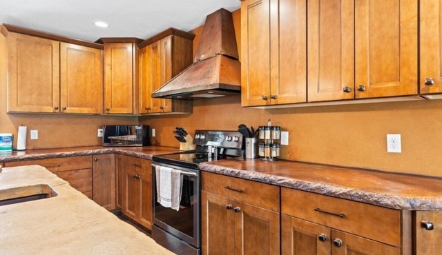 LARKSPUR HILLS (5-Bedroom Villa) by RedAwning