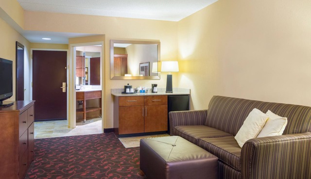 Larkspur Landing Select Carlisle