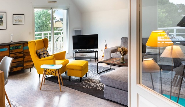 Larmor-Plage: T3 Apartment with Terrace and Garage