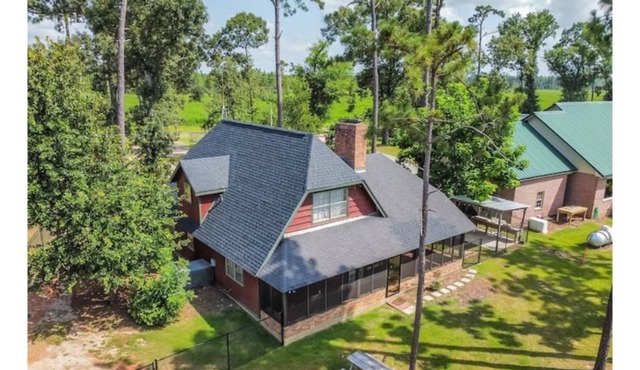 Larry's Landing /// WATERFRONT