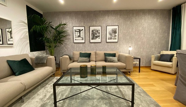 Las Casitas luxury apartment near Diagonal Street/Sarria -Sant Gervassi