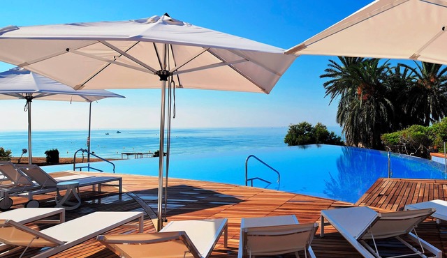 LAS COLINAS GOLF RESORT, LUXURY APARTMENT, 2 BEDROOM, SEA VIEW POOL GOLF
