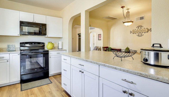 Las Cruces Home w/Fenced Yard: Recently Remodeled