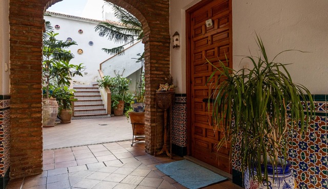 Las Flores de San Basilio & Parking