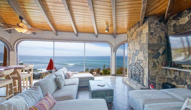 Las Gaviotas Front Row