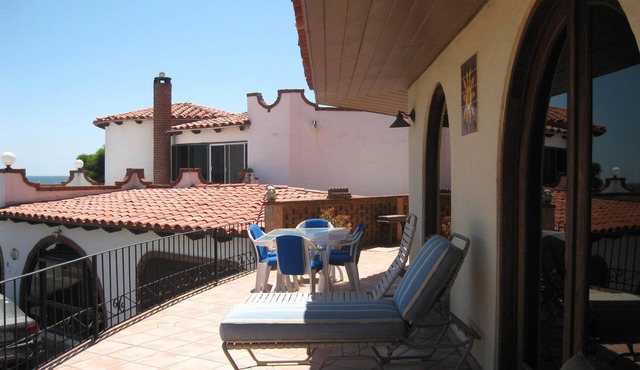 LAS GAVIOTAS OFFERS EUROPEAN CHARM TUCKED AWAY IN BAJA'S "COSTA DE ORO".