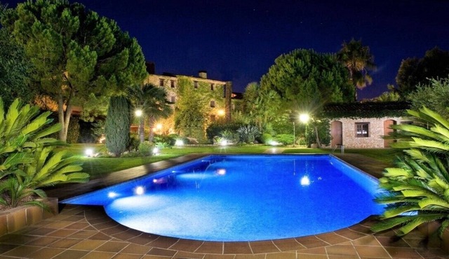 Las Masias de Cristina - Huge garden, 2 private pools & 9 km to the beach