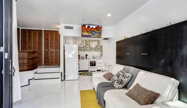 Las Olas Hammocks Unit 3 By PMI