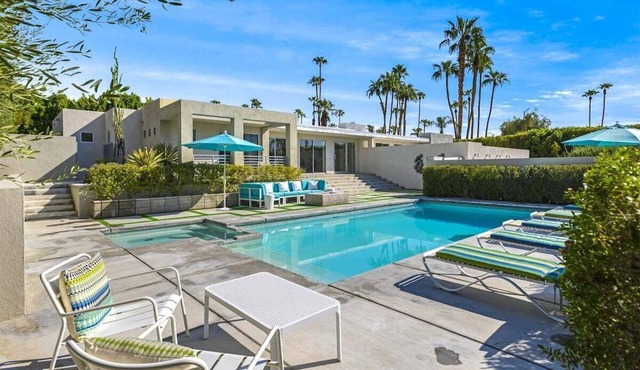 Las Palmas Contemporary – Vista Las Palmas Home with Pool, Spa, Fire Pit & Mountain Views