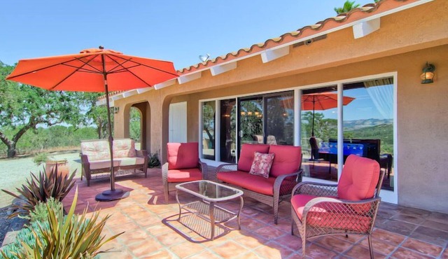 Las Palmas-Gracious Hacienda in Paso Robles Wine Country!