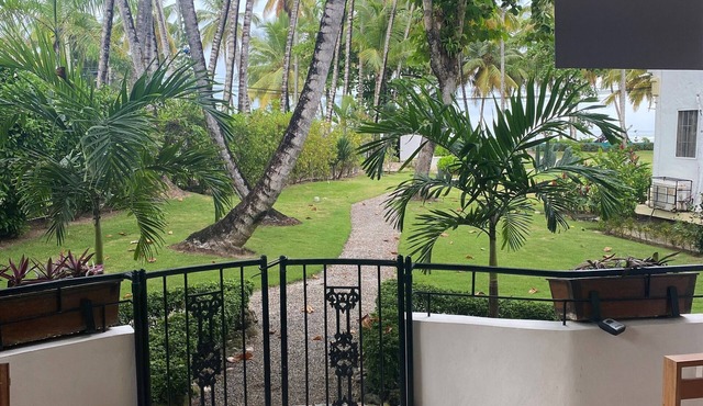 Las Terrenas, Beach Front, Water Views, Best Location 1 bed/bath, AC, WiFi, Pool