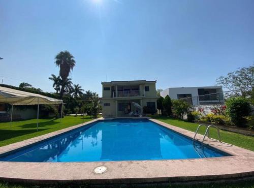 Las Tres Marías