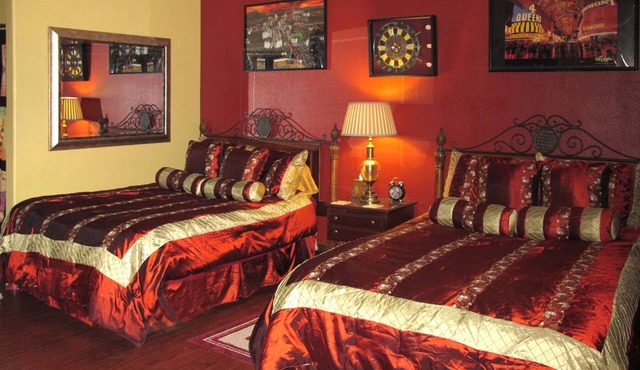 Las Vegas Blvd. tropical resort guard gated condo/Pool/Spa/Gym/Tennis/pet/ADA