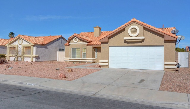Las Vegas Cozy Relaxing Home 5-10 mins from Strip