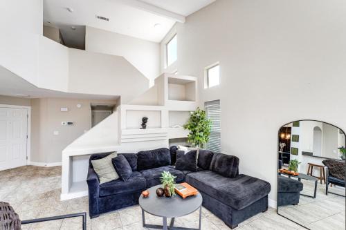 Las Vegas Home w/Private Pool - Close to Casinos!
