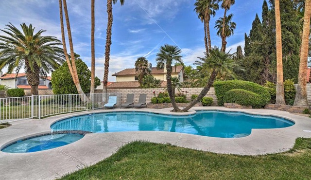 Las Vegas House with Pool and Hot Tub - 1 Mi to Strip!