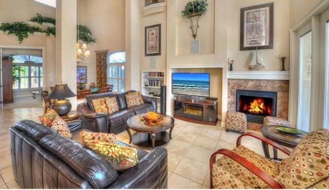 Lascivious Oceanfront Luxury MultiMillion Dollar 5200 SF Mansion Heated Pool 83°