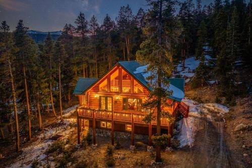 Last Light Lodge XL Hot Tub, Arcade, 14er Views