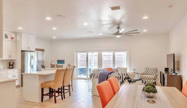 Last Minute April Dates Available! Book Now! Hot Tub!