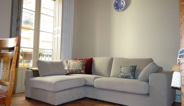 LAST MINUTE OFFER, Cozy apartment for exploring on foot Malaga Historical Centre