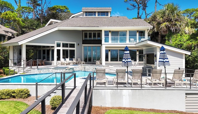 Last minute Deal Spring Break & Heritage 7 BR 7BA Luxury Oceanfront Pool