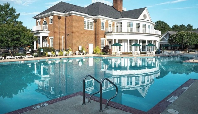 Last minute vacation deal to Williamsburg