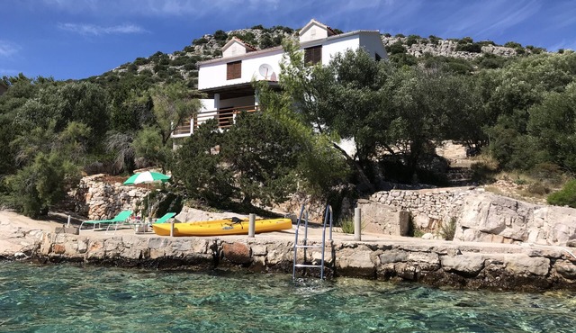 Lastovo Beachfront #1 Villa With Boat Dock, Kayaks, A/C & WIFI