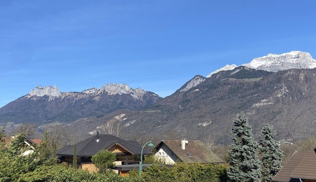 LATHUILE, maison de village 120m2, 6P