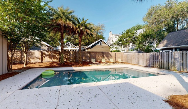 Latitude Adjustment at East Beach Home with option to Heat or Cool Pool.