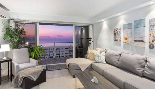 Lauderdale-by-the-Sea high rise with ocean views