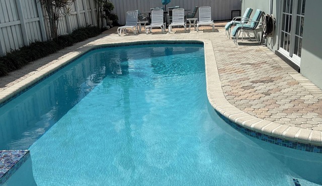 Lauderdale By Sea Beach, Amazing 8 Bedroom, 5 Bath, Heated pool,nFoosball table.