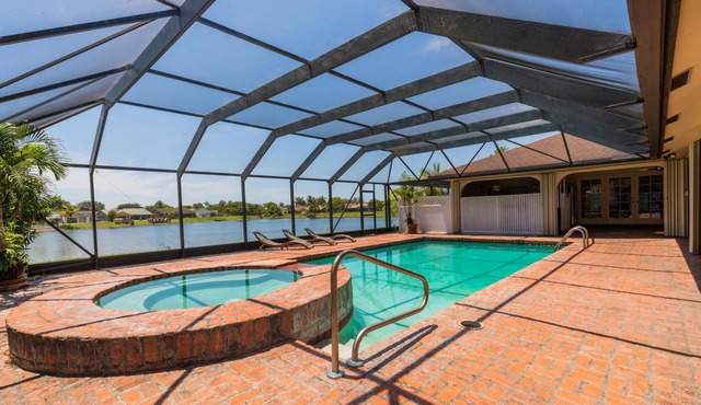 Lauderhill Waterfront 5BR Home with Private Pool! This is Paradise! NEW