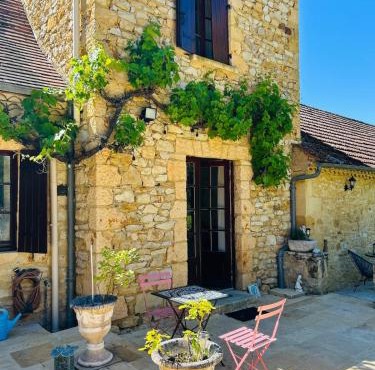 Laugerie Basse Gites Charming Pigeonnier Gite