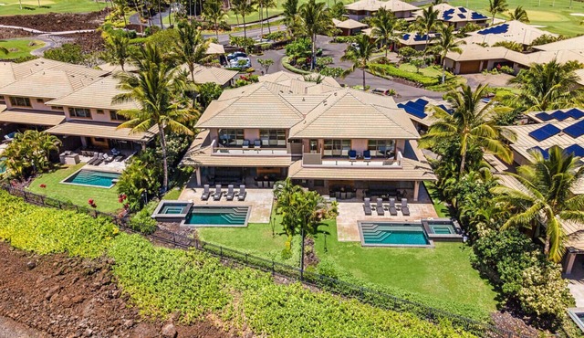 Laule'a Ohana Retreat by Gather – 2 Mauna Lani Villas w/Golf Views, Dual Pools/
