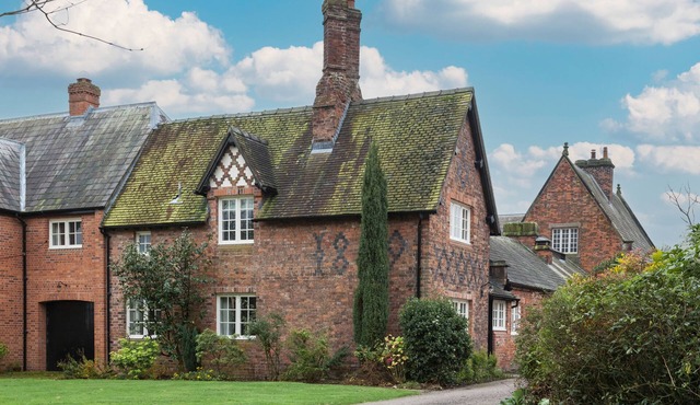 Laundry Cottage - a former laundry, transformed