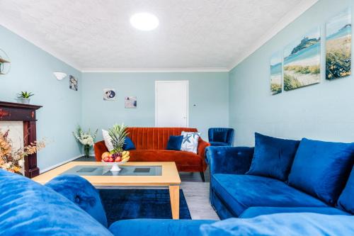 Laurel 3-Bed Luxury Business, Families, Harrry Porter, Industrial Area