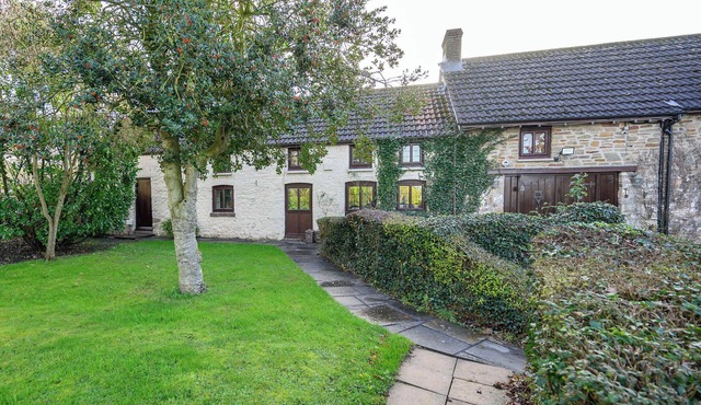 Laurel Cottage by STAE-Homes