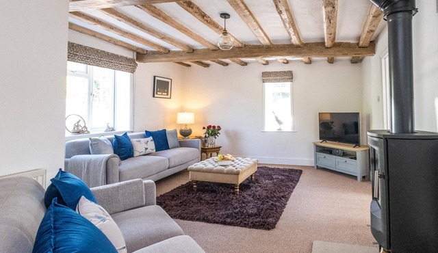 Laurel Cottage - sleeps 4 guests in 2 bedrooms