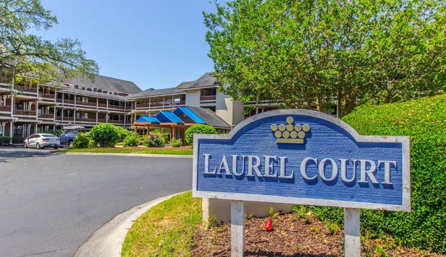 Laurel Court 215