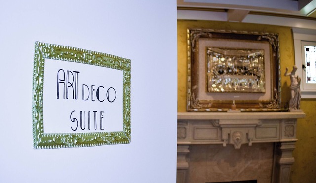 LAUREL HIGHLANDS GEM! SLEEPS2 ~ ART DECO SUITE ~ CHATEAU CONNELLSVILLE HOTEL