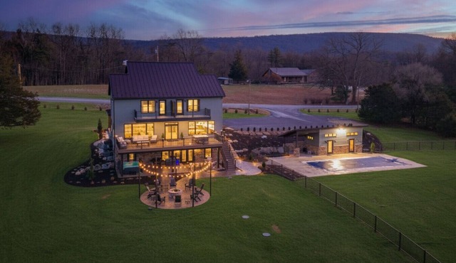 Laurel Run Lodge - Heated Pool | Hot Tub | Game Room | Perry County