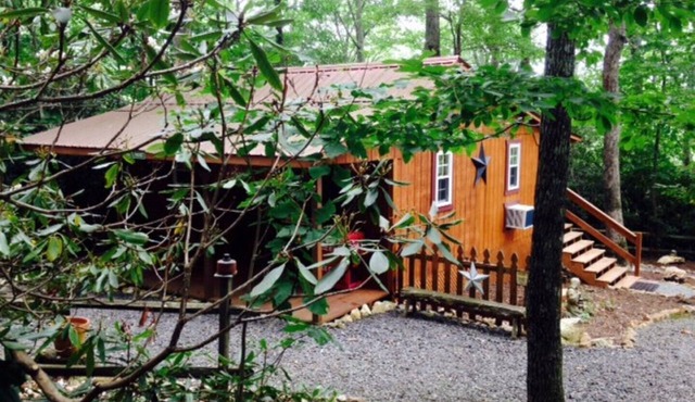 Laurel Thicket at Do Drop Inn Cabin Rentals