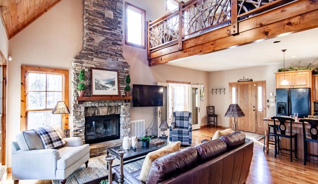 Laurel Valley Retreat - Pool Table & Fireplace!