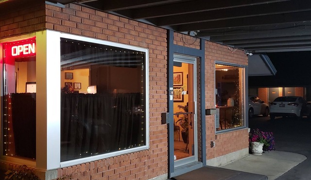 Lava Spa Motel & RV Park