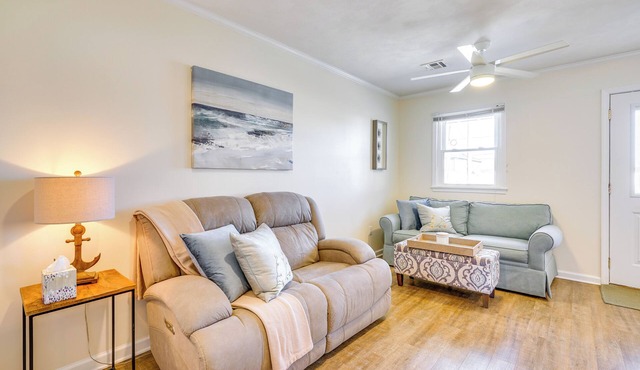 Lavallette Apartment w/Patio - Walk to the Beach!