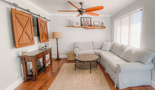 Lavallette Gorgeous 3 Bed/2 Bath Beach Block Rental-Beach Access Street, Badges