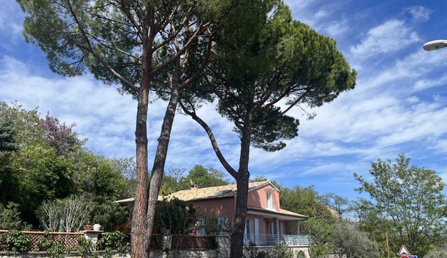 Lavandula heated pool jacuzzi organic concept Manosque *