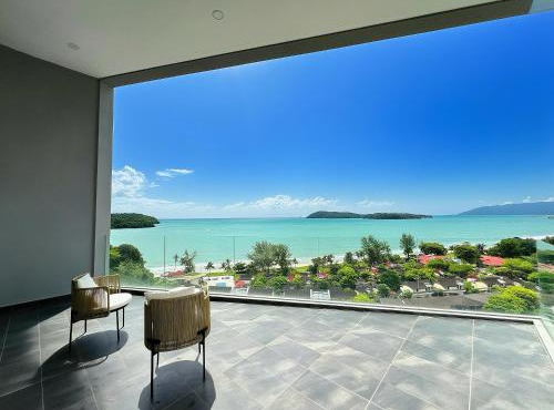 Lavanya Ocean & Peaks Retreat - 2BR with Resort Access, Pantai Tengah