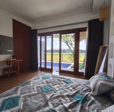 Lavella villa Jogjakarta "kolam renang pribadi"